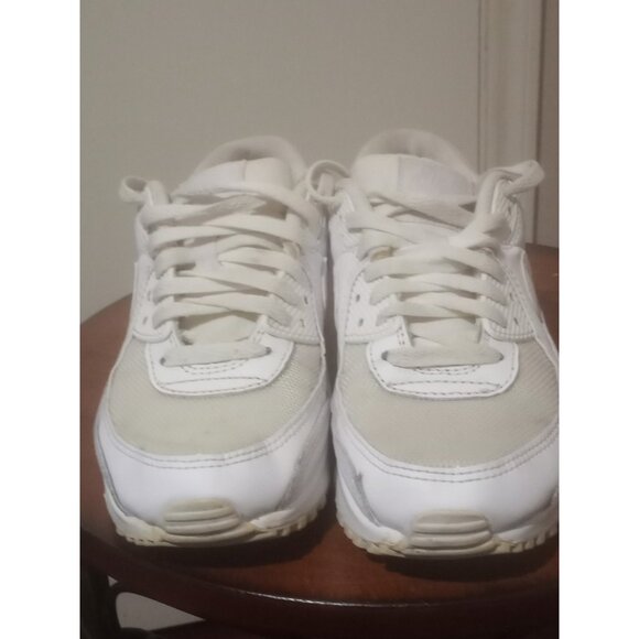Size 8 - Women’s Nike Air Max 90 White Triple White Running Shoes Lace Up - Picture 6 of 14